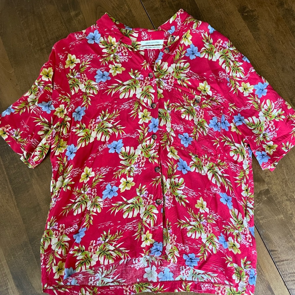 Urban Outfitters Floral Hawaiian Shirt - Small